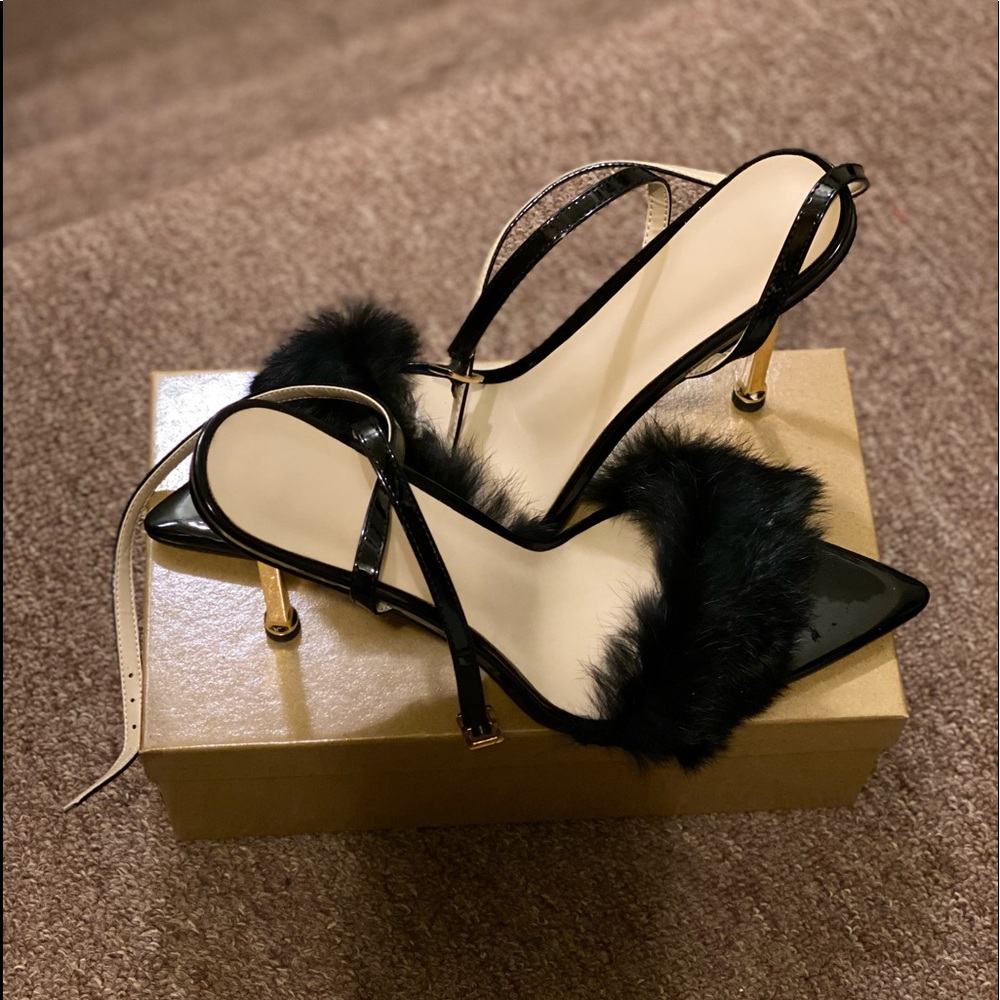 Ankle strap sandals